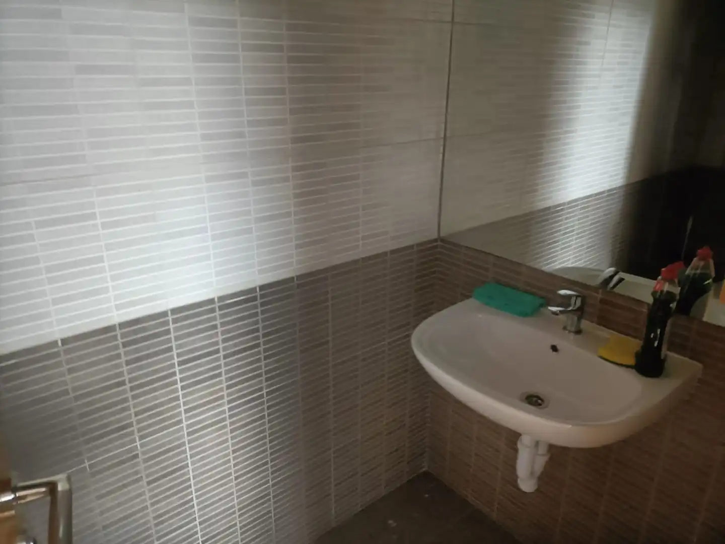 Baño de Nave industrial de alquiler en Sant Vicenç Dels Horts con Calefacción y Alarma