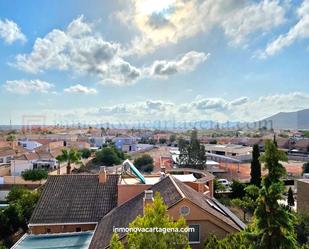 Vista exterior de Casa adosada en venda en Cartagena amb Aire condicionat, Jardí privat i Terrassa
