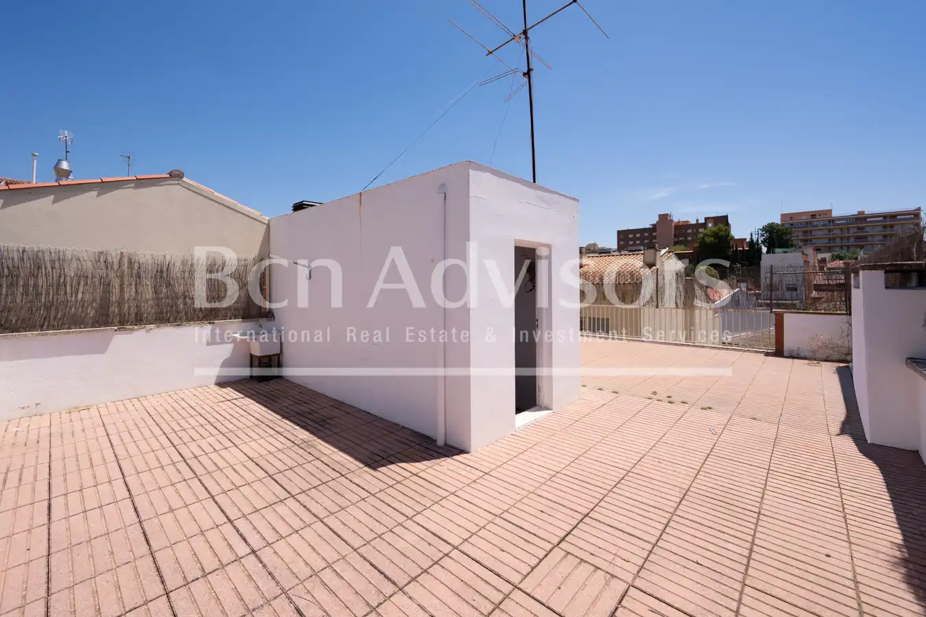 Terrassa de Casa adosada en venda en Sant Just Desvern amb Aire condicionat, Calefacció i Parquet