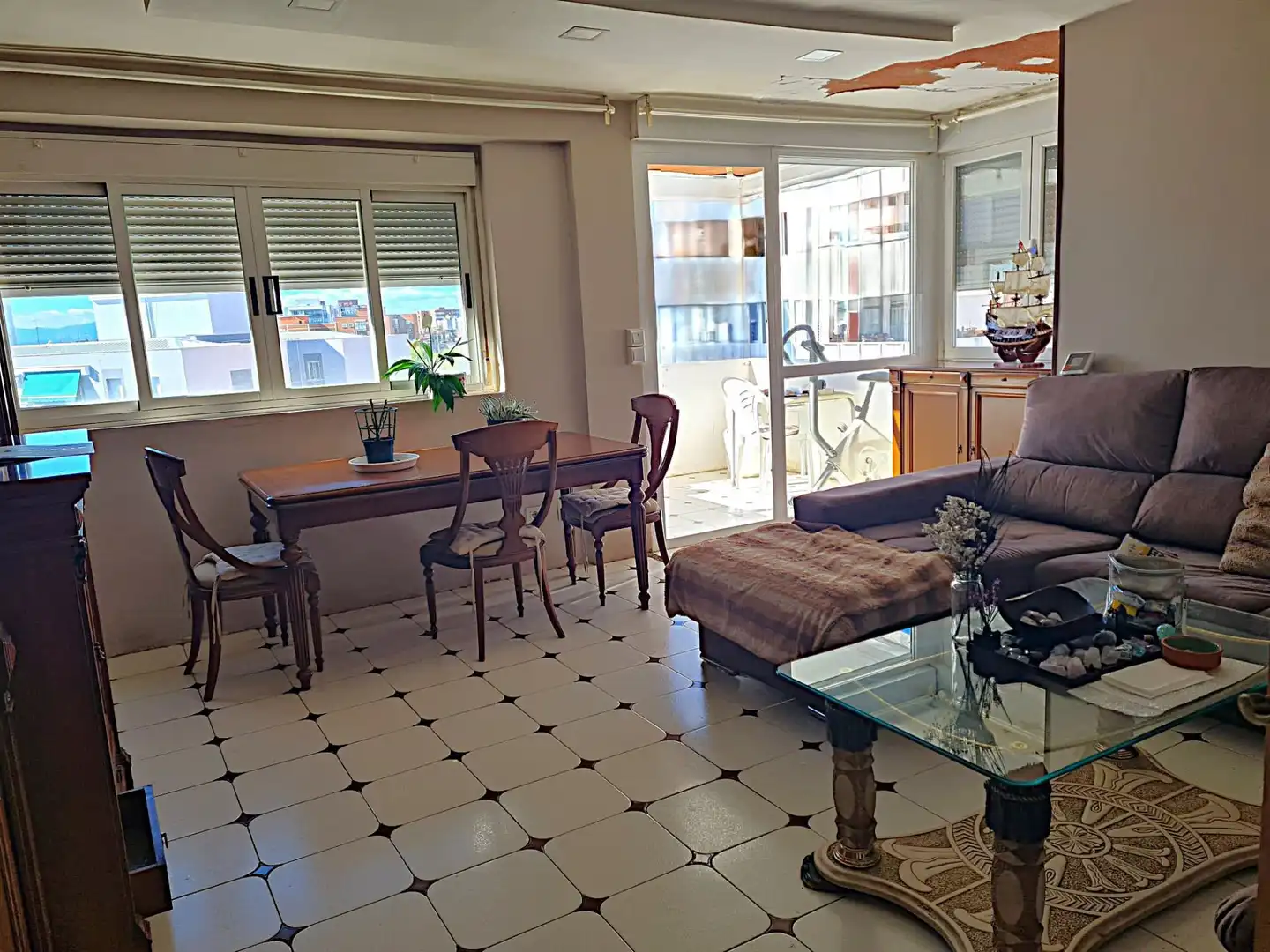 Comedor de Piso en venta en Móstoles con Calefacción, Terraza y Amueblado