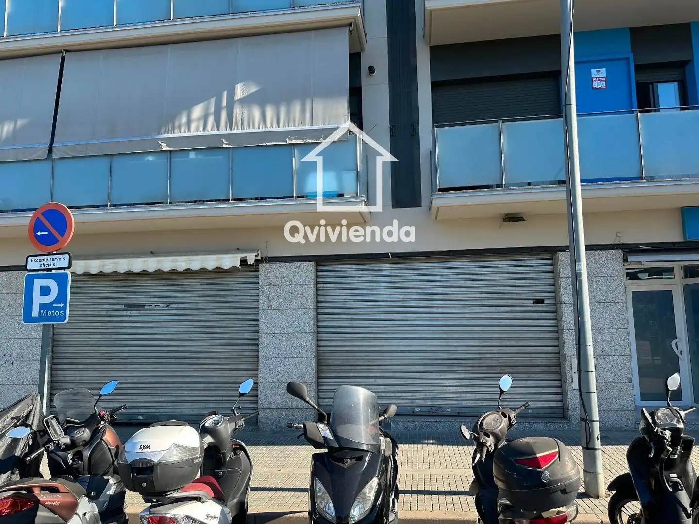 Local comercial de lloguer a Lluis Companys, imagen 3