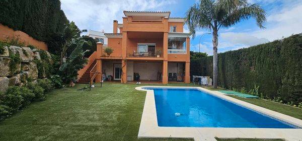 Casa-chalet en Venta en Calle Buitre, 132 en Hipódromo - Cerrado del Águila