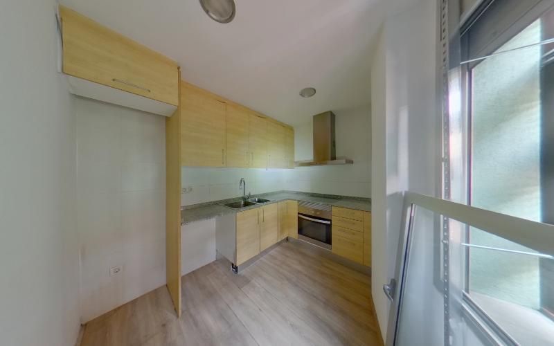 Cuina de Pis en venda en Sabadell amb Terrassa
