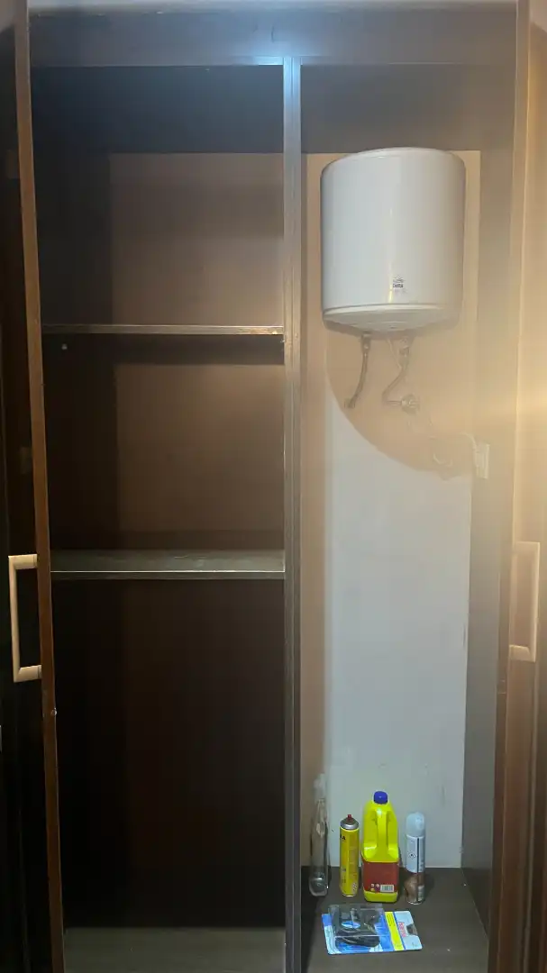 Bedroom of Office for rent in Valencia  with Furnished