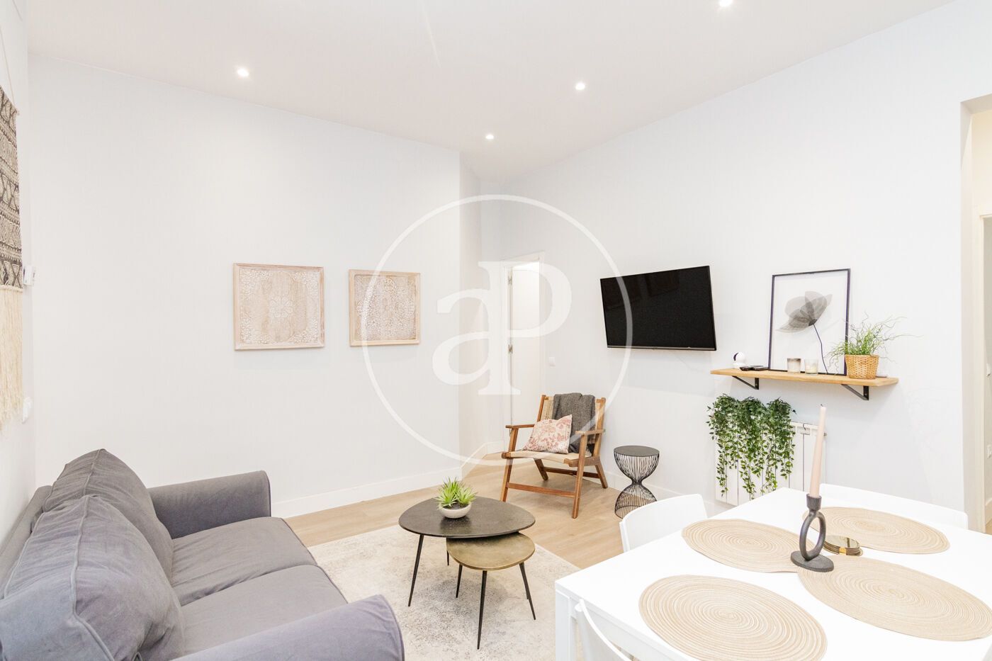 Piso de alquiler en Calle de San Andrés, Universidad - Malasaña