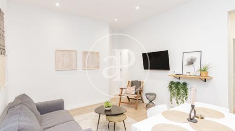 Foto 3 de Piso de alquiler en Calle de San Andrés, Universidad - Malasaña,  Madrid Capital