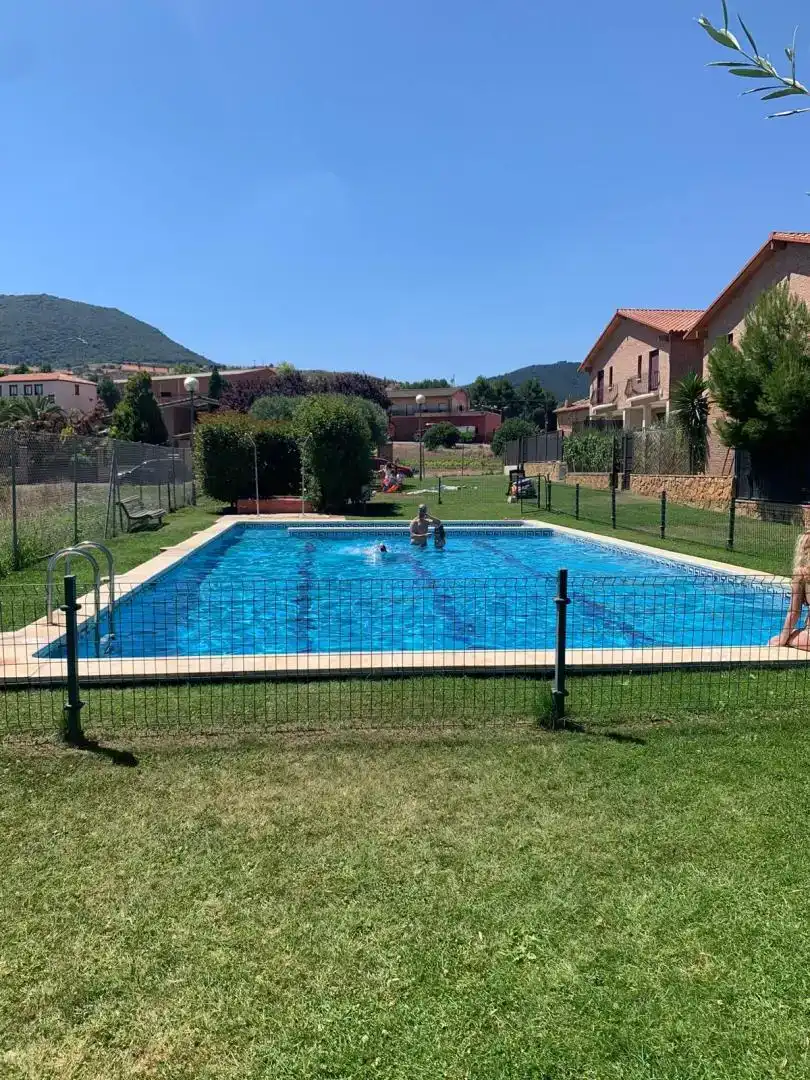 Piscina de Casa adosada en venda en Clavijo amb Jardí privat, Traster i Piscina