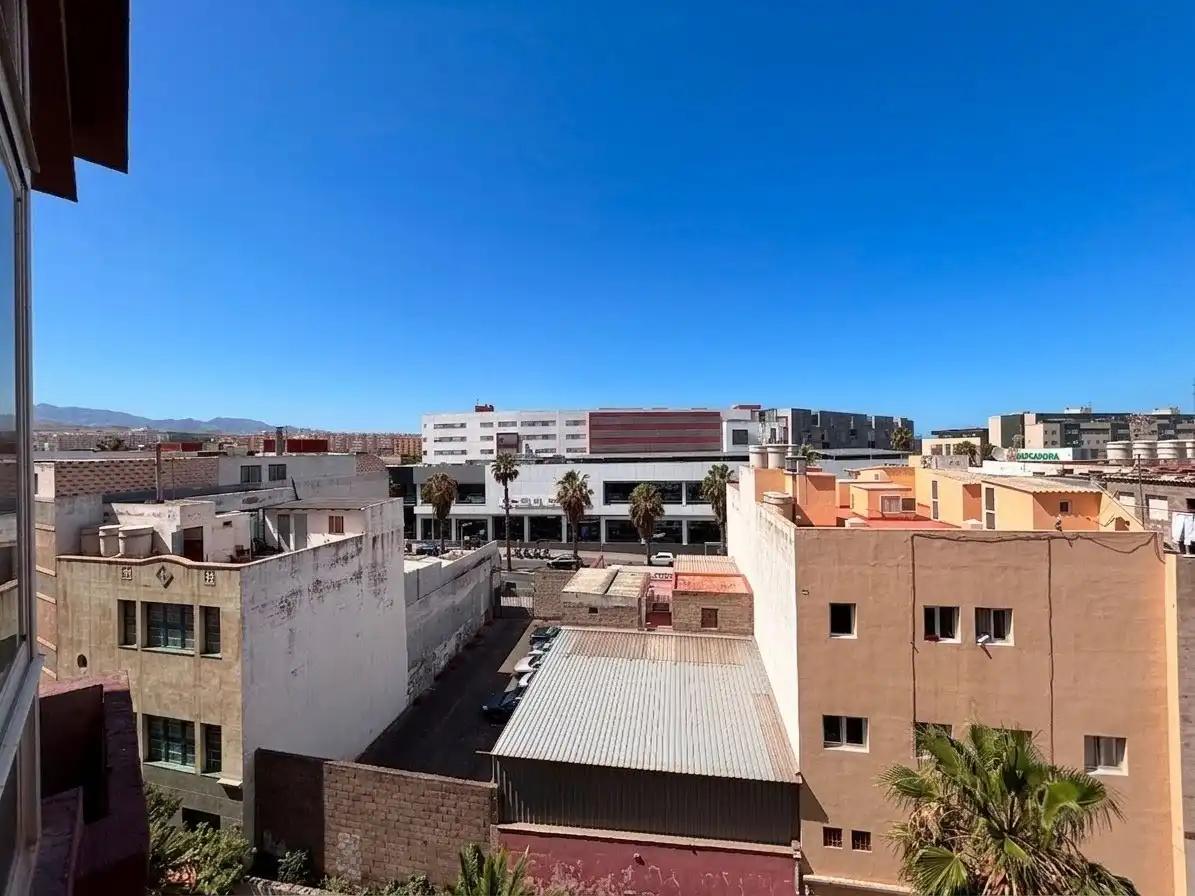 Vista exterior de Piso en venta en Las Palmas de Gran Canaria