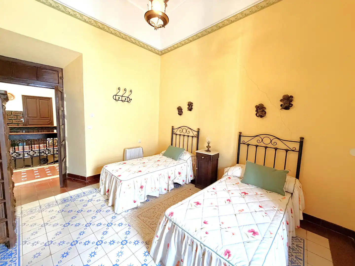 Dormitori de Casa adosada en venda en Zafra amb Aire condicionat i Balcó