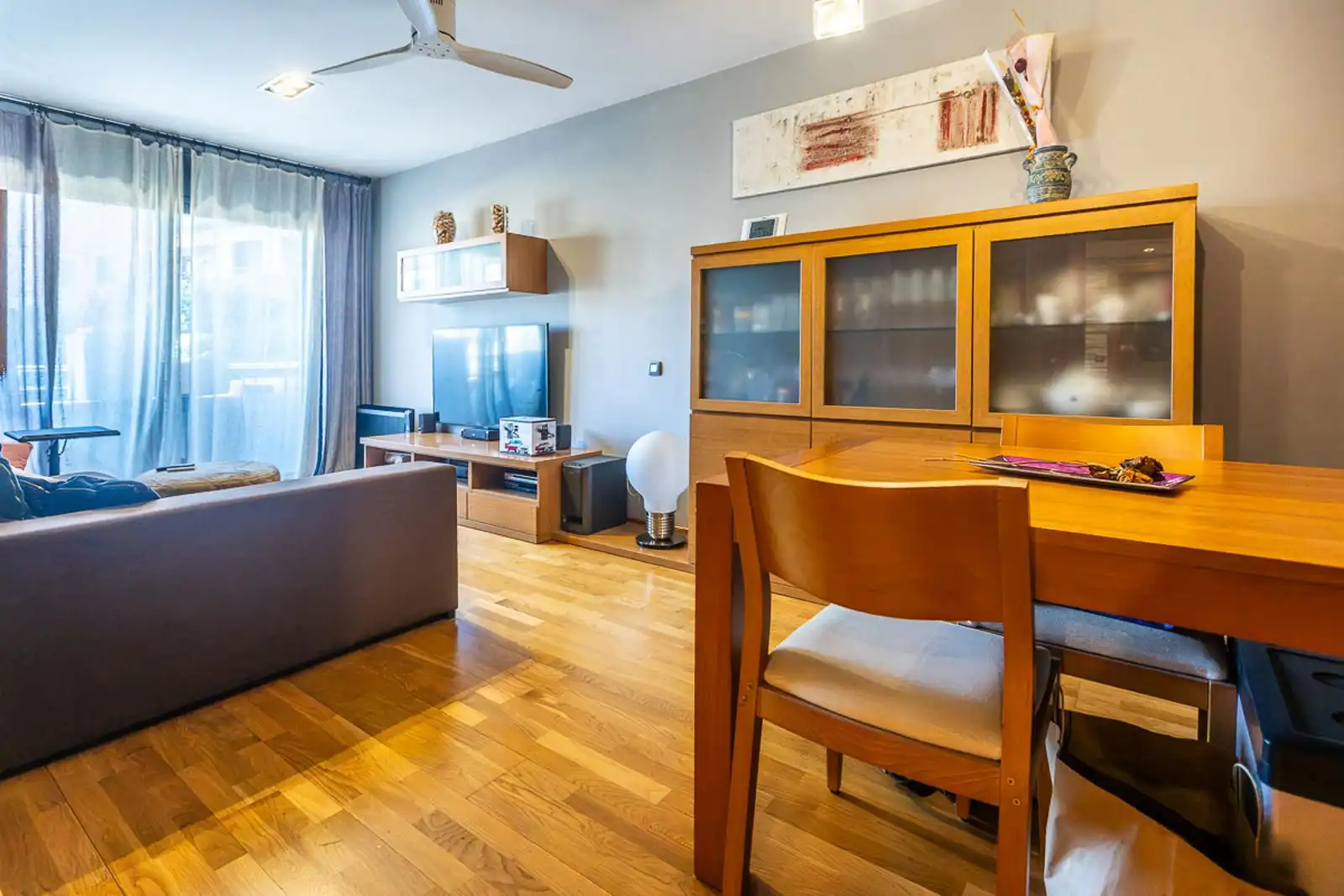 Sala de estar de Piso en venta en Sabadell con Aire acondicionado, Calefacción y Parquet