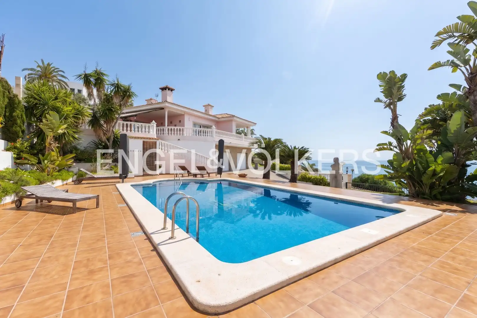 Vista exterior de Casa o xalet en venda en Oropesa del Mar / Orpesa amb Aire condicionat, Calefacció i Jardí privat