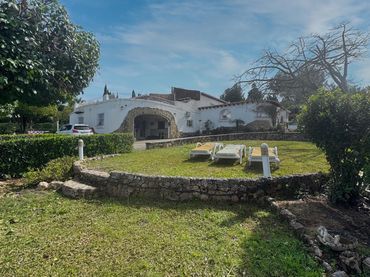 Villa con piscina in vendita a Pego