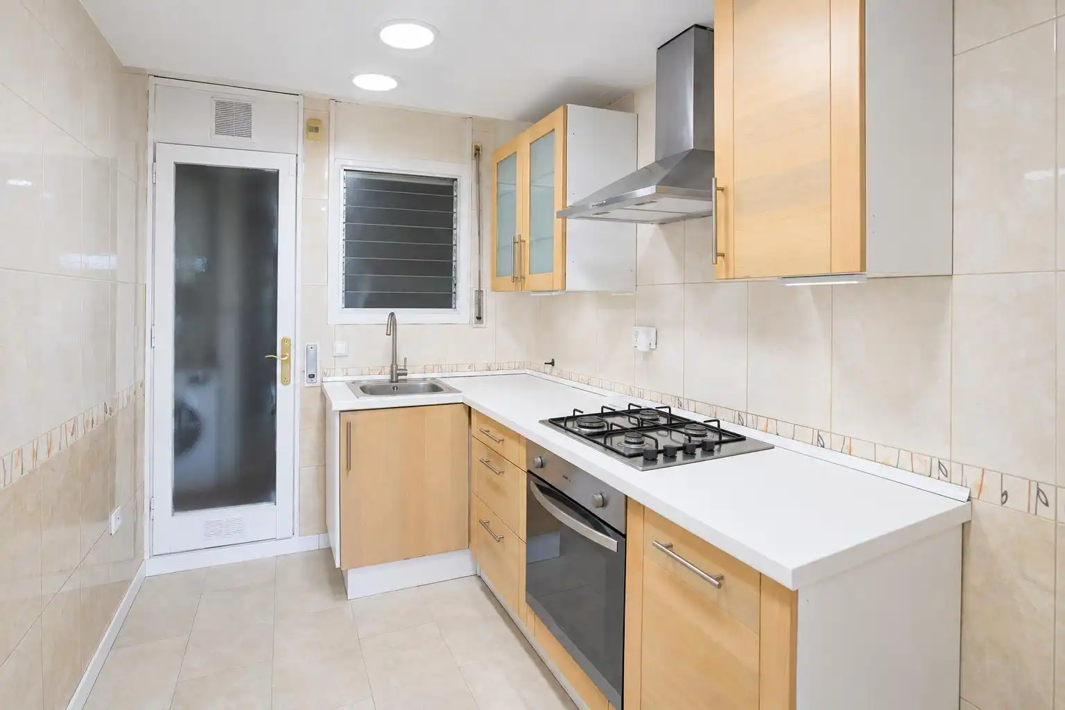 Kitchen of Flat for sale in Terrassa  with Heating and Balcony