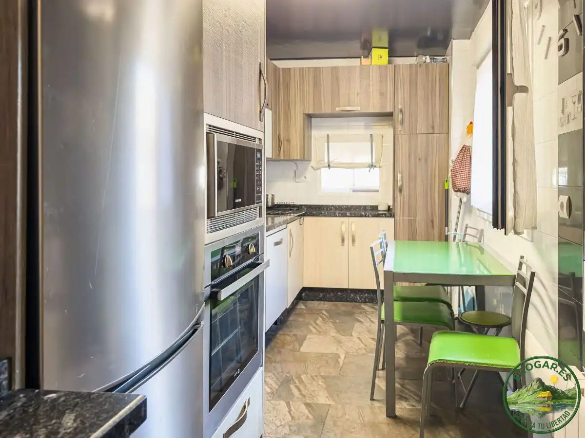 Cocina de Piso en venta en Toral de los Vados con Calefacción, Terraza y Trastero