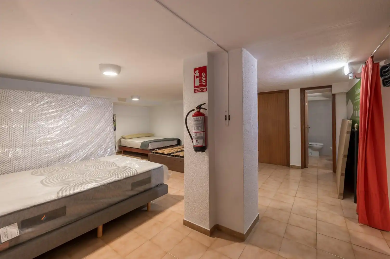 Gewerbefläche zum Verkauf in Carrer  Nou, imagen 25