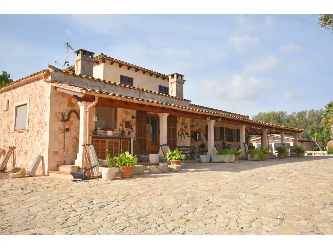 Außenansicht von Country house zum Verkauf in Santa Margalida mit Heizung, Privatgarten und Terrasse