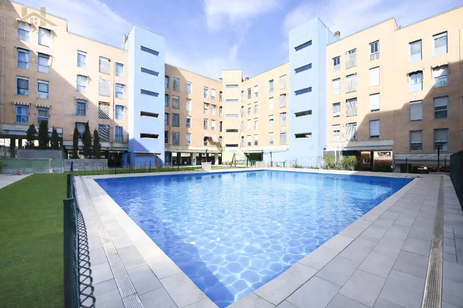 Piscina de Pis en venda en Alcobendas amb Aire condicionat, Calefacció i Parquet