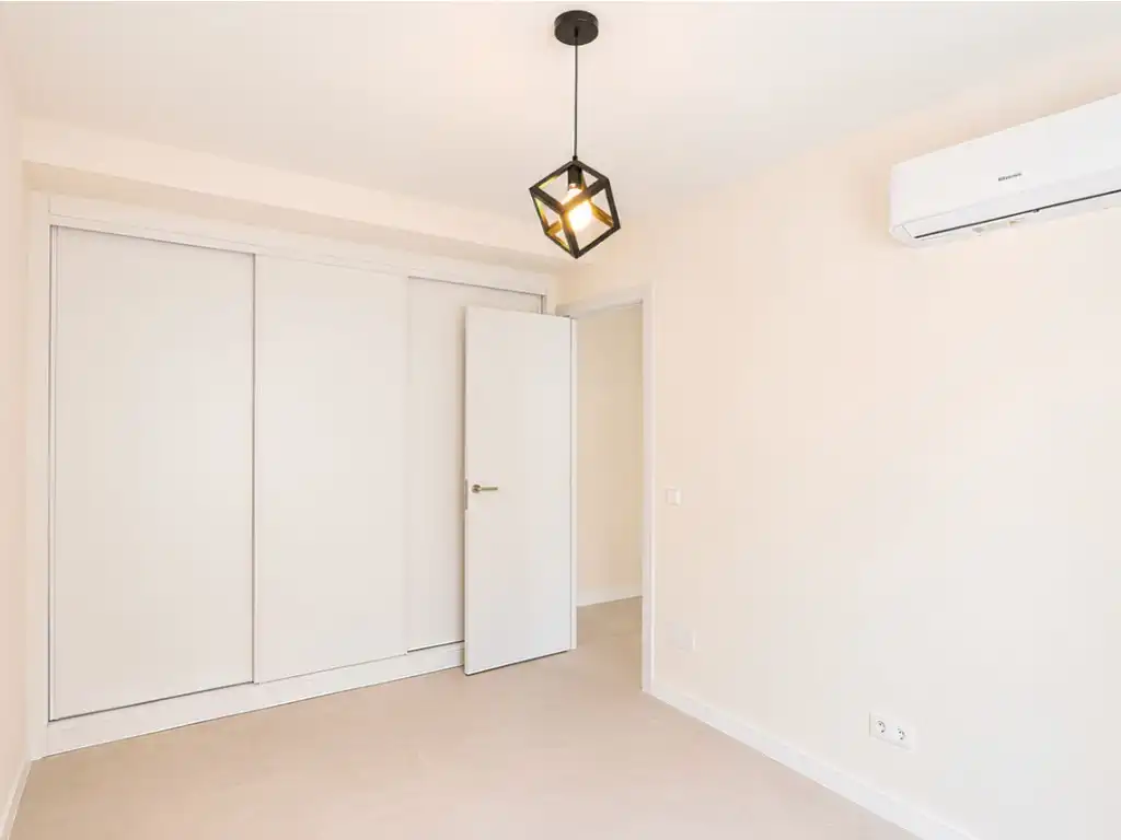 Bedroom of Flat for sale in Fuengirola  with Air Conditioner, Terrace and Swimming Pool