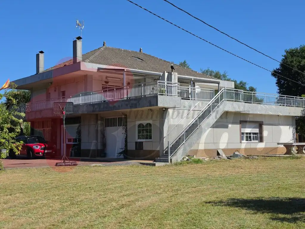 Vista exterior de Casa o chalet en venta en Lugo con Terraza y Amueblado