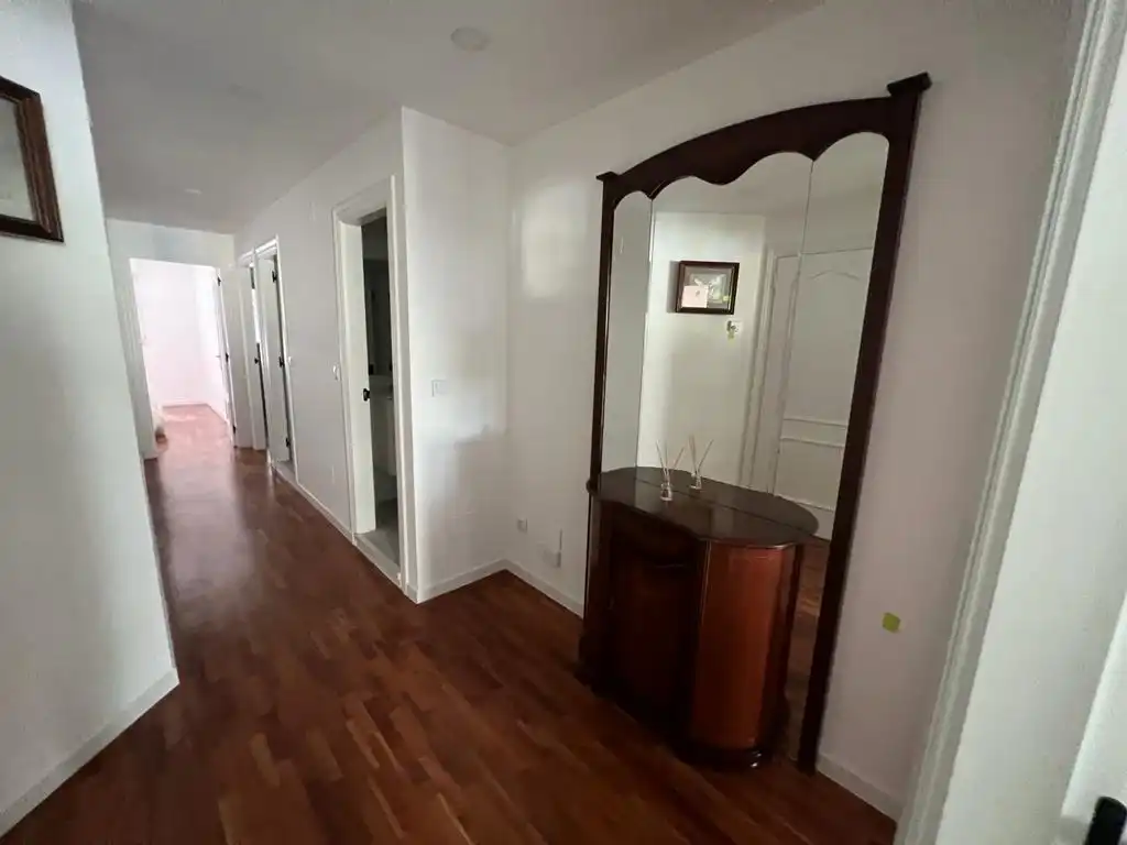 Piso de alquiler en Gijón  con Calefacción, Parquet y Amueblado