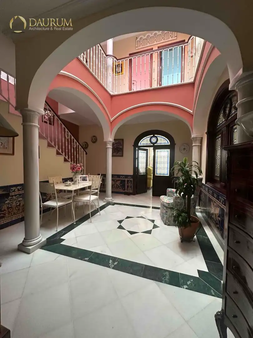Casa o chalet en venta en Sevilla con Aire acondicionado, Terraza y Balcón