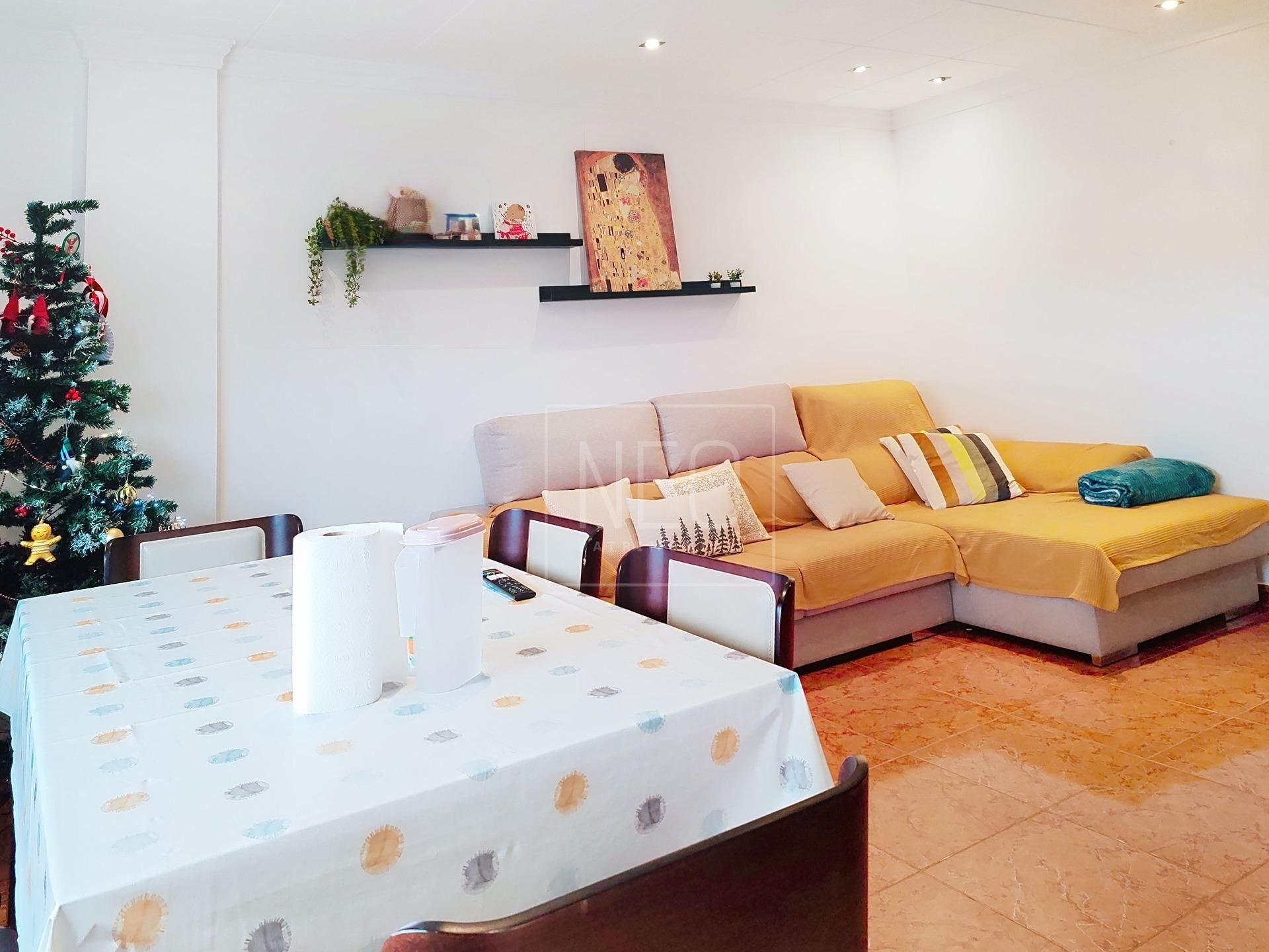 Living room of Flat for sale in Corbera  with Air Conditioner, Storage room and Balcony