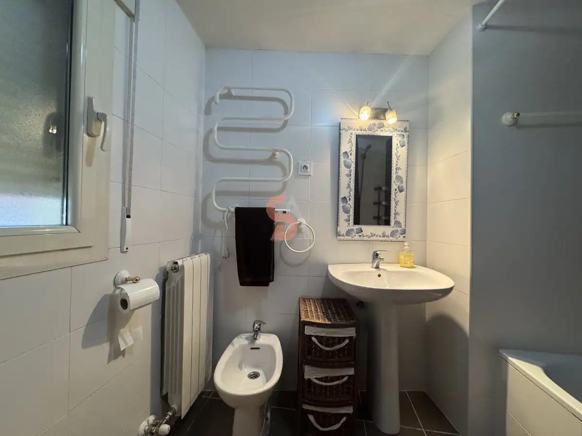 Badezimmer von Wohnung zum Verkauf in Valladolid mit Heizung und Abstellraum