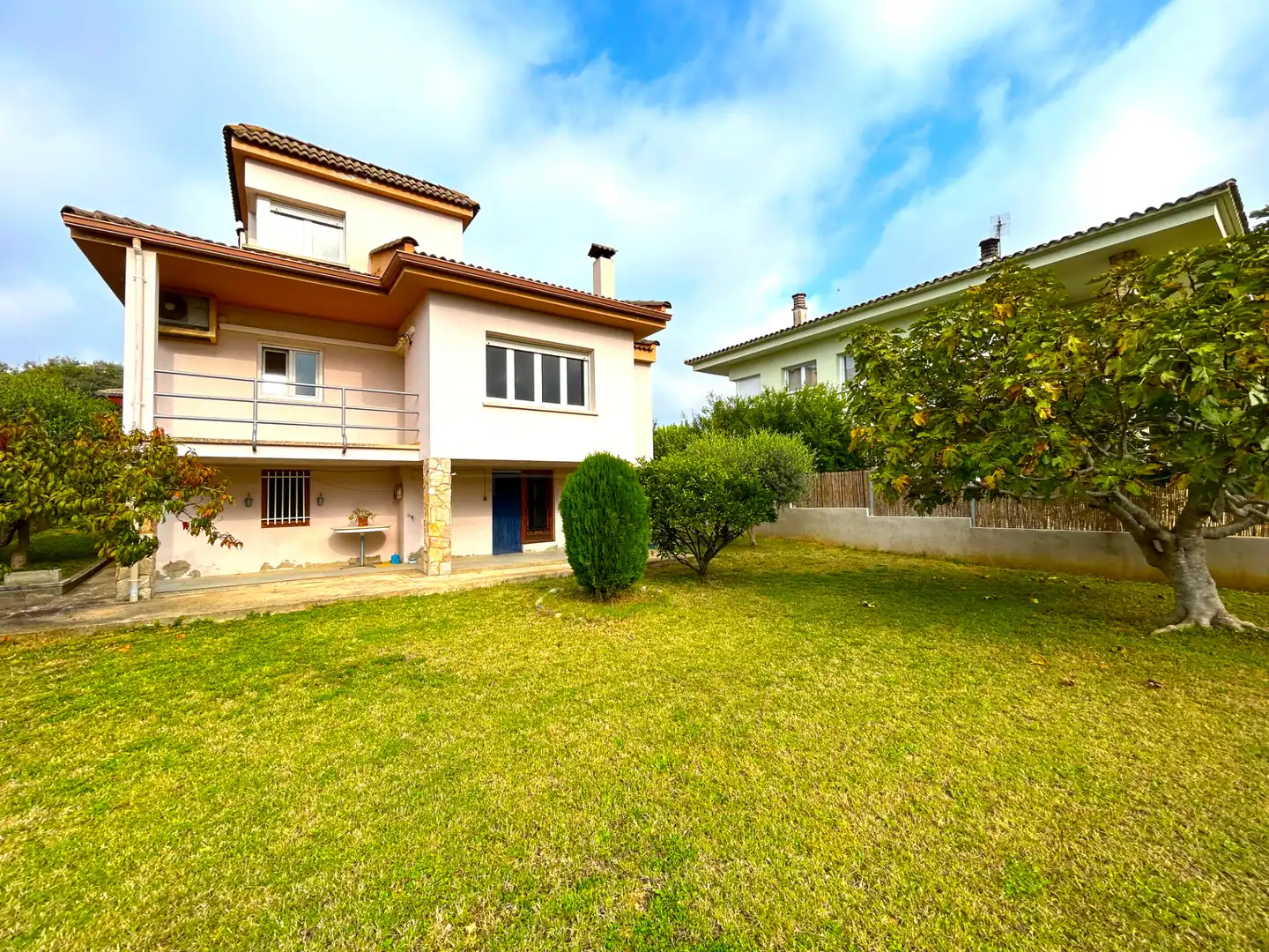 Exterior view of Houses for sale in Sant Julià del Llor i Bonmatí  with Air Conditioner, Heating and Private garden