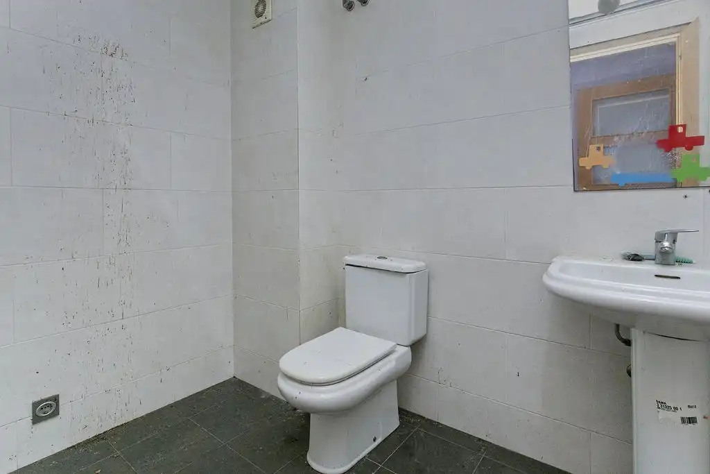Baño de Casa o chalet en venta en Cornellà de Llobregat con Aire acondicionado
