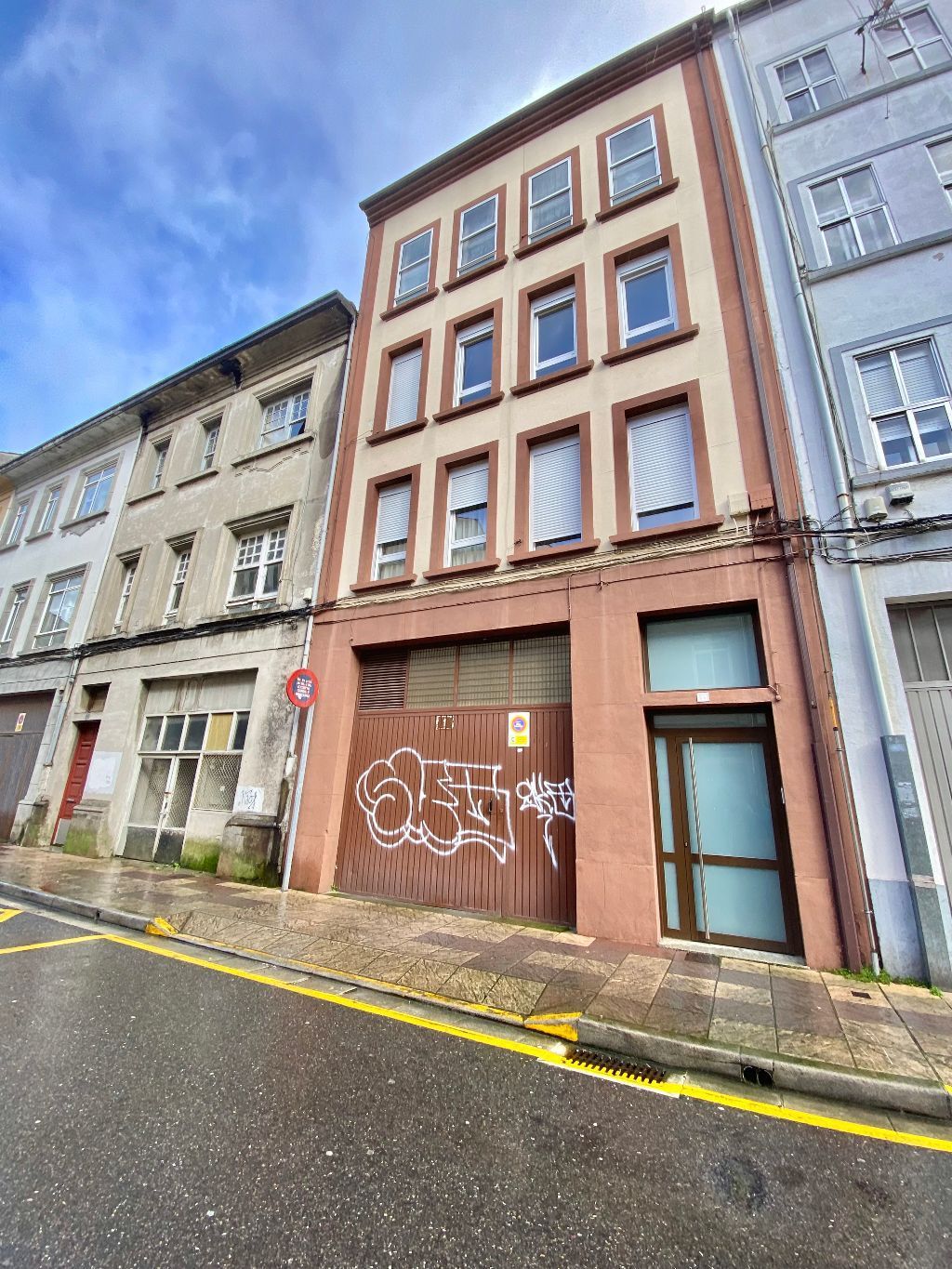 Vista exterior de Casa o xalet en venda en Lugo Capital amb Terrassa i Moblat
