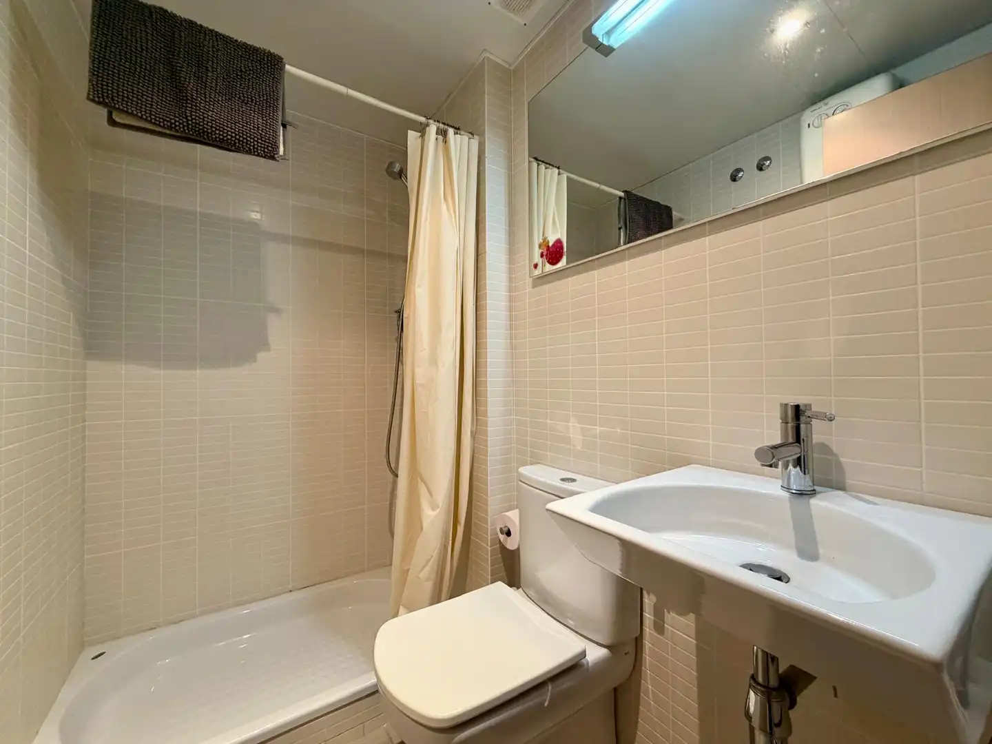 Baño de Planta baja de alquiler en Calonge i Sant Antoni con Aire acondicionado, Terraza y Amueblado