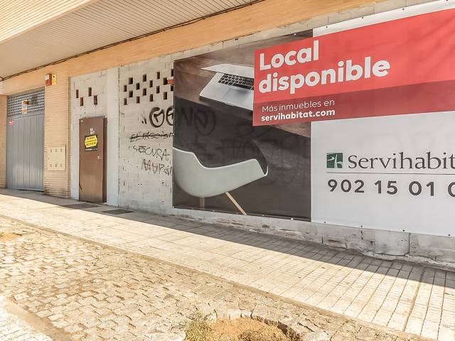 Local comercial en Venta en Padre Palencia, 4 en Carretera de Sevilla - Los Montitos
