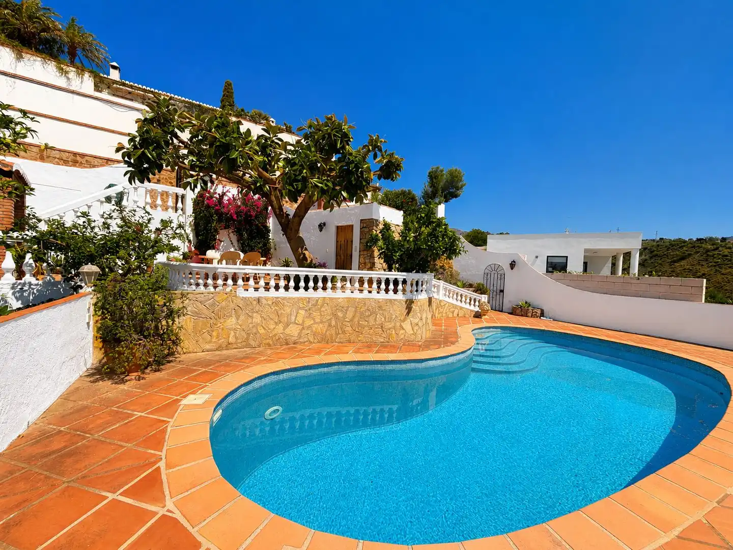 Swimming pool of Houses for sale in Almuñécar  with Air Conditioner, Heating and Private garden