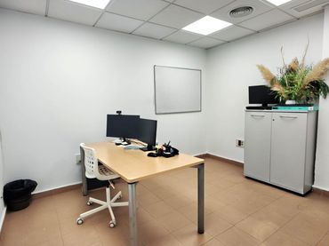 Business premises for sale in Calle Pantano de Camarillas