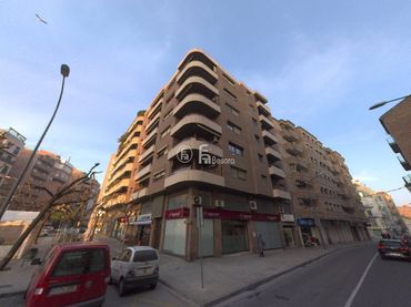 Business premises to rent in Calle Ramon i Cajal