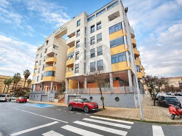 Individuale in affitto a Calle Berlin 6