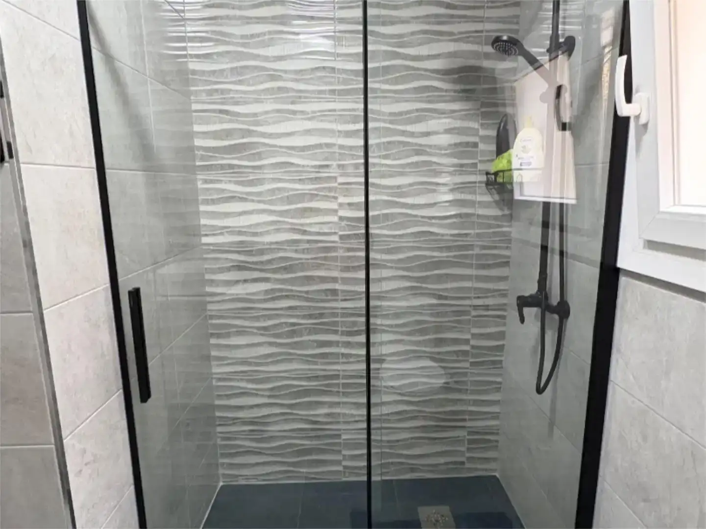 Baño de Finca rústica de alquiler en Cómpeta, Málaga