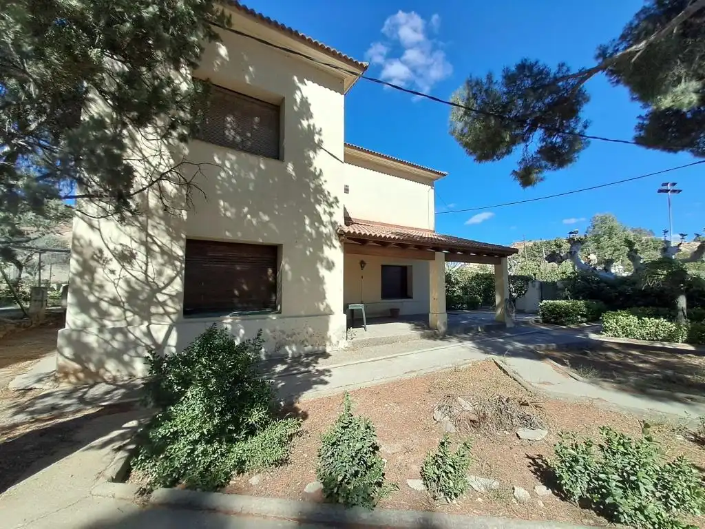 Vista exterior de Casa o chalet en venta en Alcañiz con Calefacción, Jardín privado y Amueblado