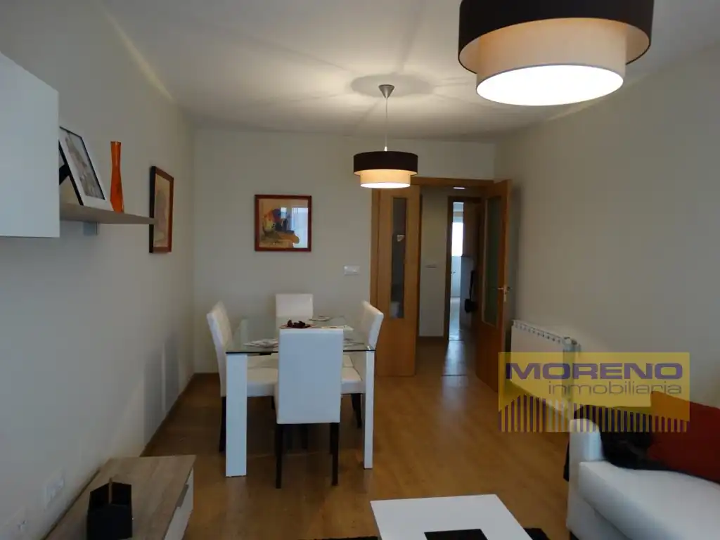 Comedor de Piso en venta en Sarria con TV