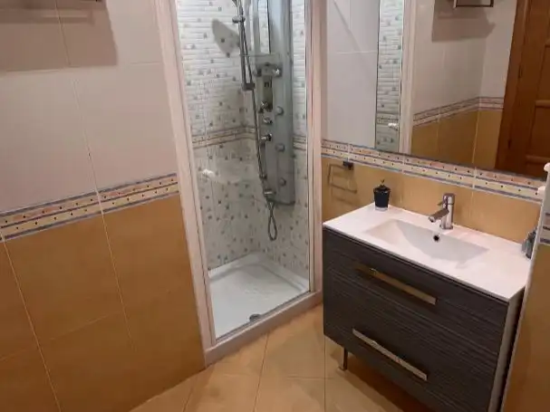 Baño de Piso en venta en Segovia Capital con Terraza y Balcón