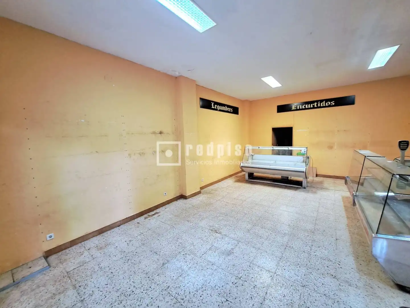 Commercial properties for sale in Talavera de la Reina  with Air Conditioner
