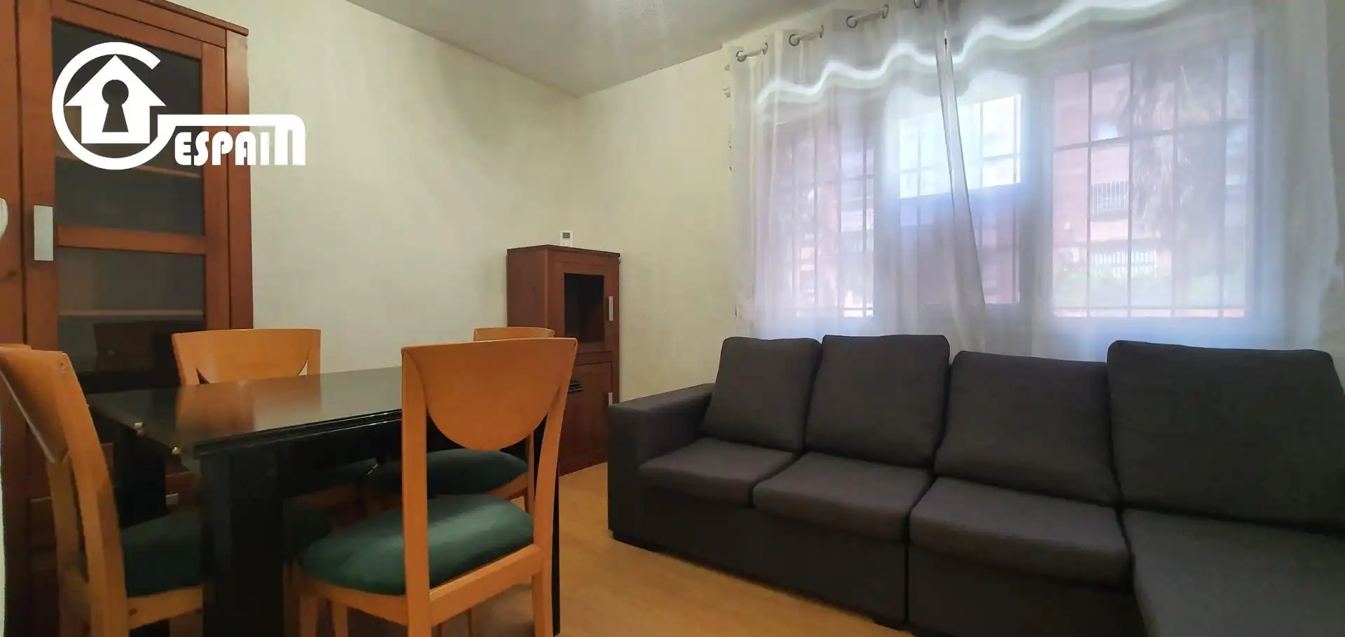 Sala d'estar de Pis en venda en Madrid amb Calefacció i Terrassa