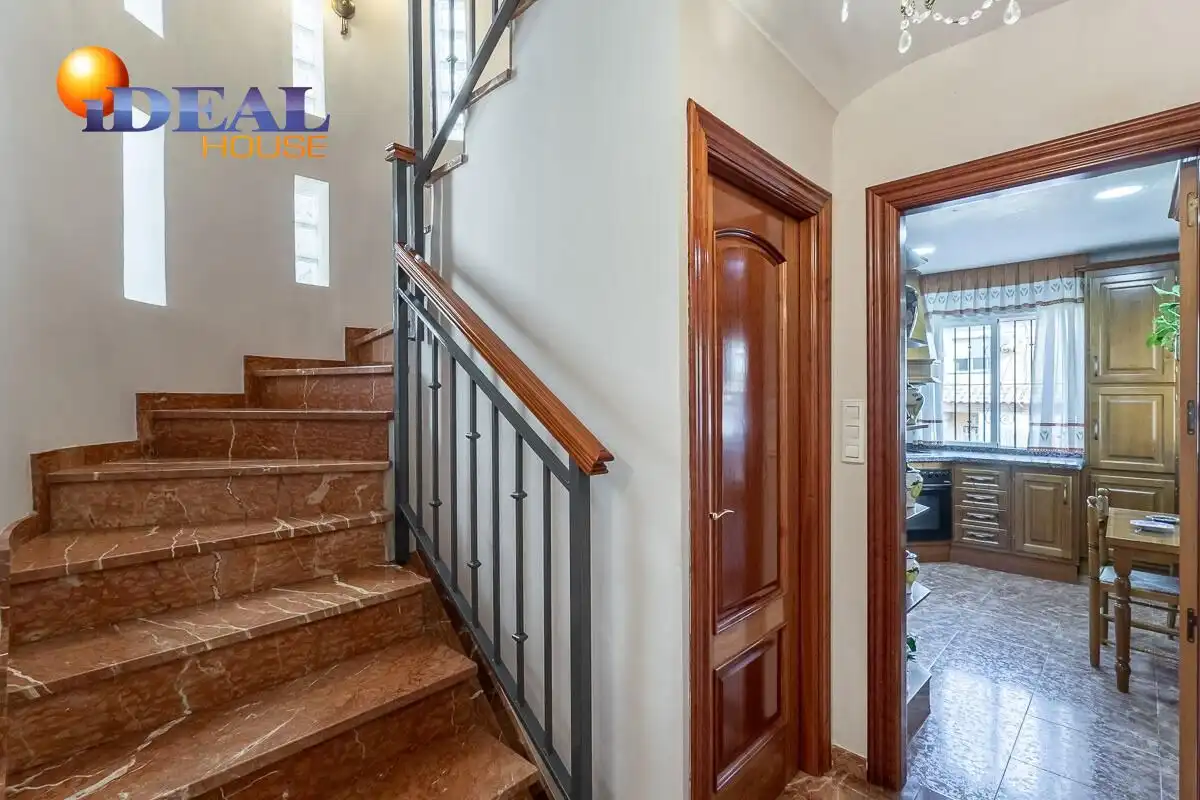 Home with pool for sale in Calle CARLOS CANO (HI), imagen 13