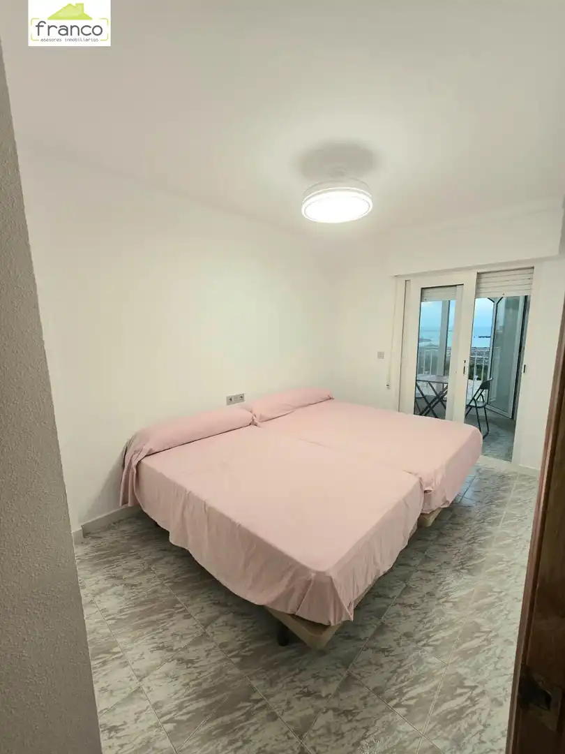 Habitación de Ático de alquiler en La Manga del Mar Menor con Aire acondicionado, Terraza y Amueblado