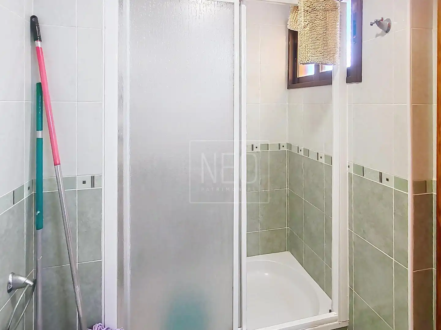 Baño de Ático en venta en Tavernes de la Valldigna con Terraza, Trastero y Piscina comunitaria