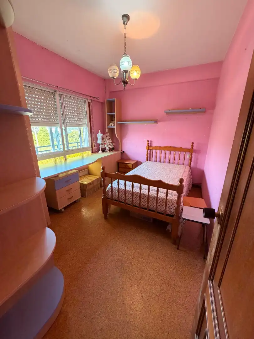 Habitación de Casa o chalet en venta en Cambre  con Calefacción, Amueblado y Balcón
