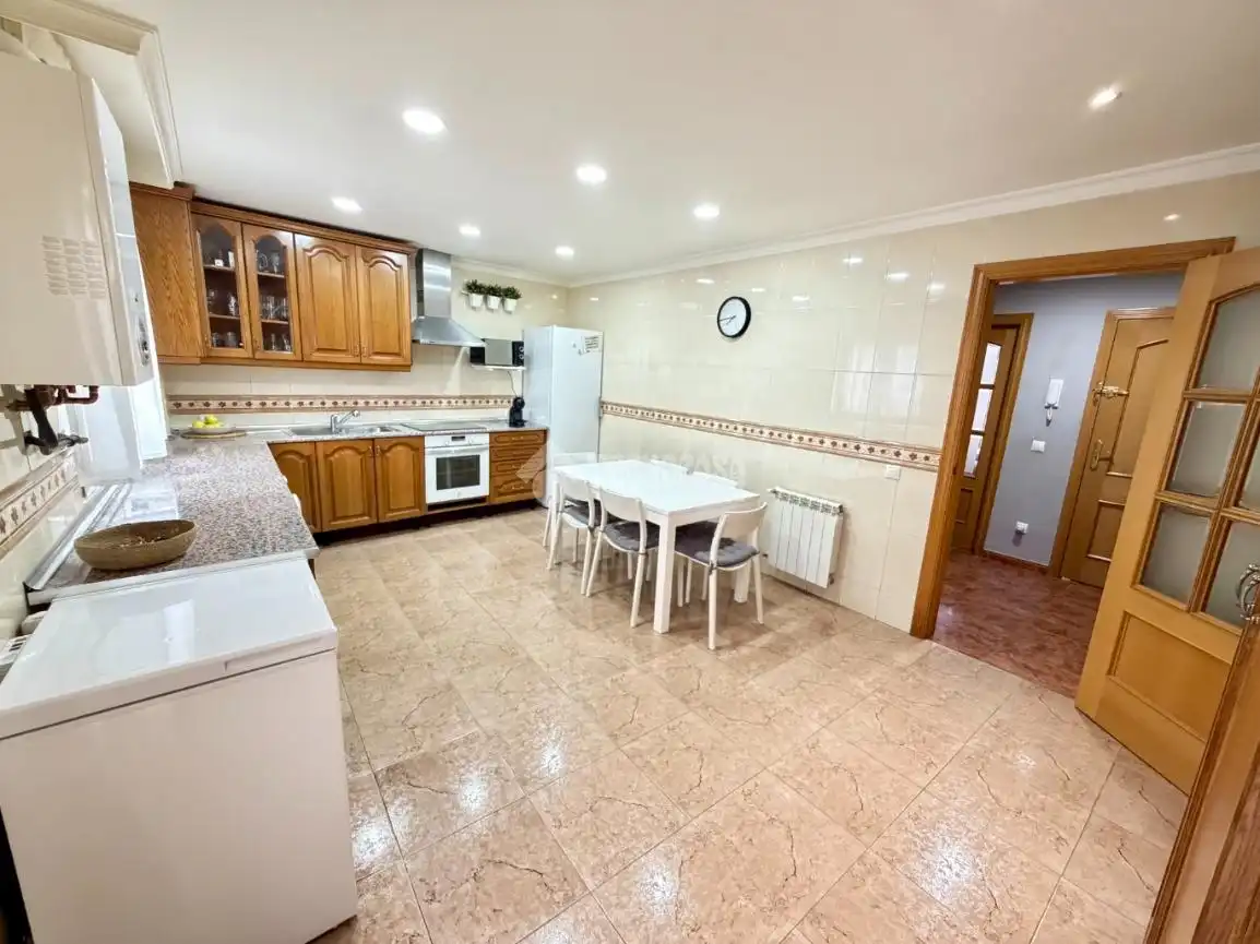 Cocina de Piso en venta en Ajalvir con Aire acondicionado, Calefacción y Balcón