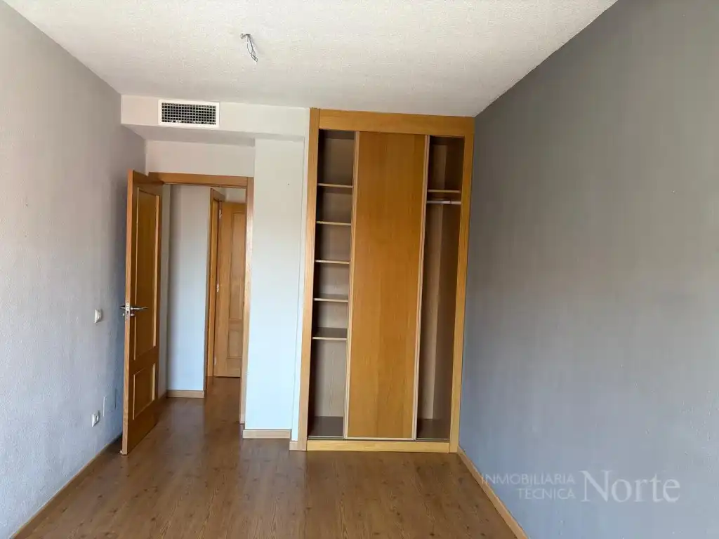 Habitación de Oficina en venta en Algete