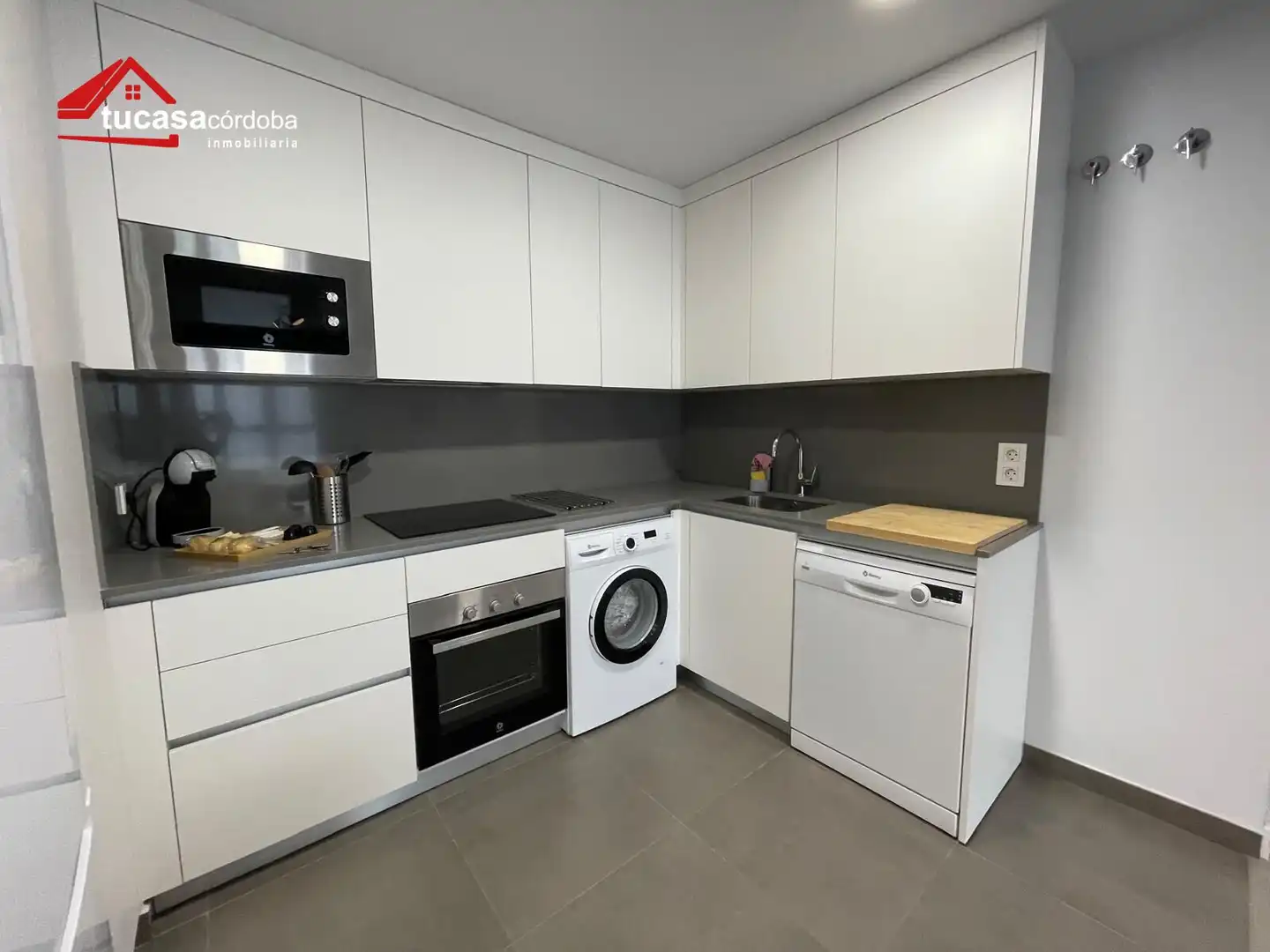 Cuina de Apartament en venda en Córdoba amb Aire condicionat, Calefacció i Parquet