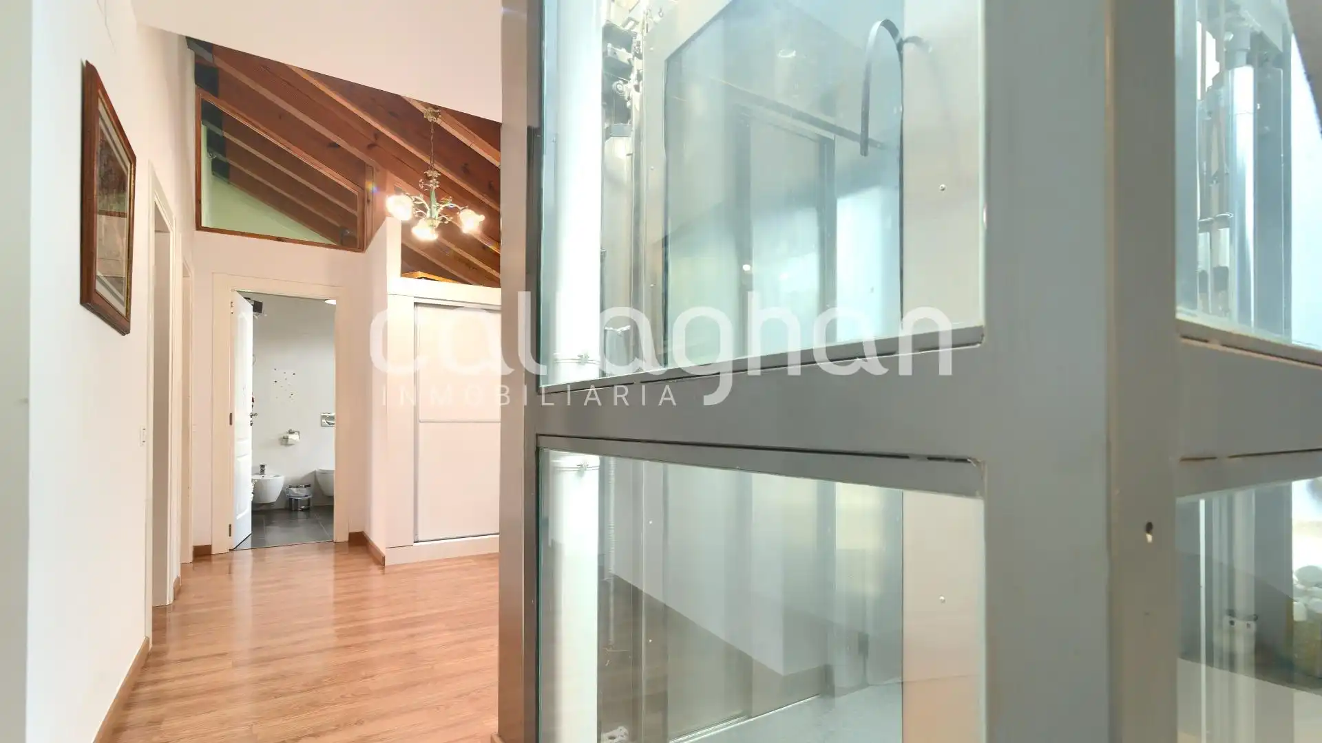Detached homes for sale in Alzira  with Air Conditioner, Heating and Terrace